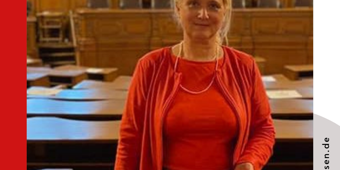 Sabine im Rathaus 4